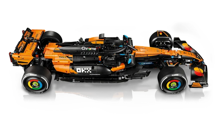 Britischer F1-Rennwagen MCL39 - 42228